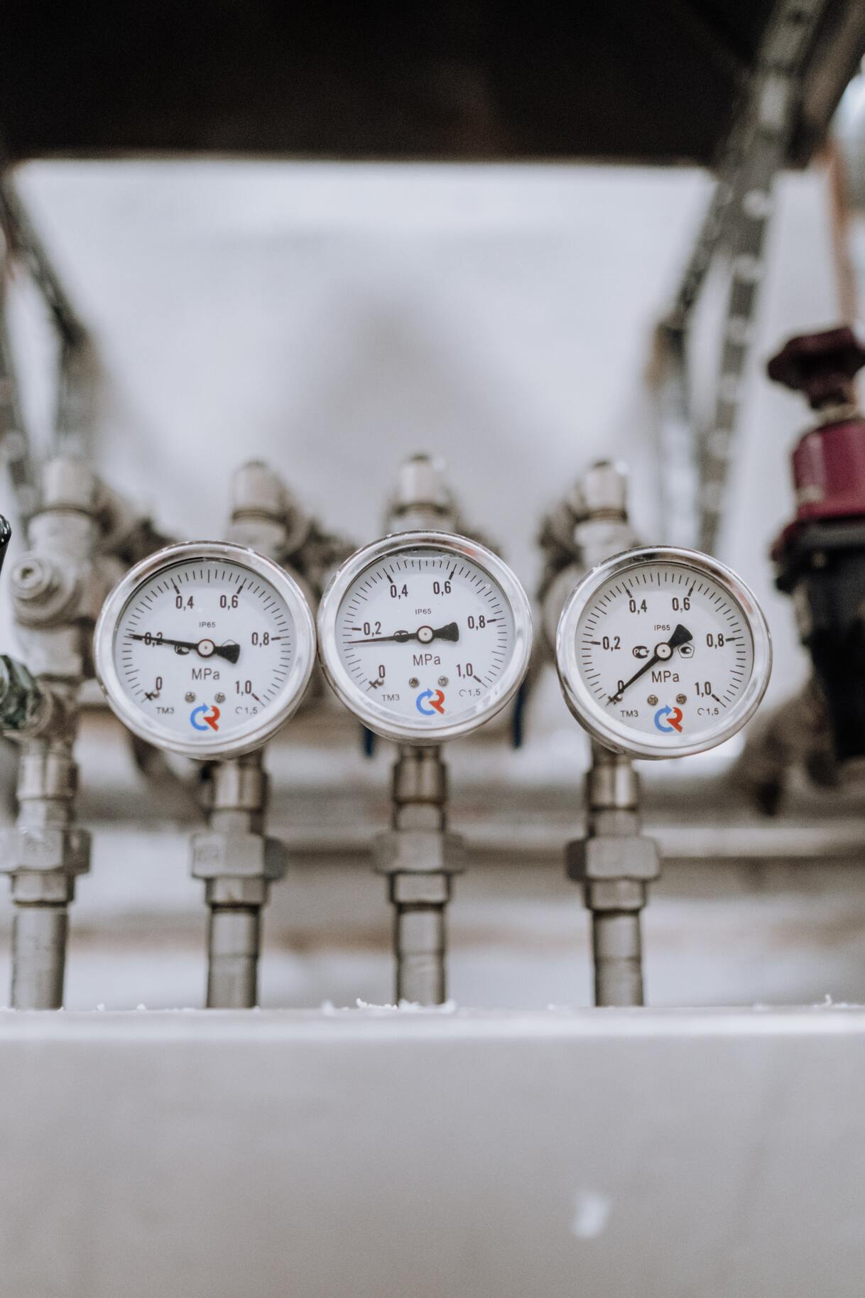 A Nitrous Oxide Pressure Regulator – How to Use