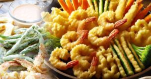 Recept za Hrskavu Tempura od Škampi i Povrća: Ukusno Lagano i Hrskavo Jelo